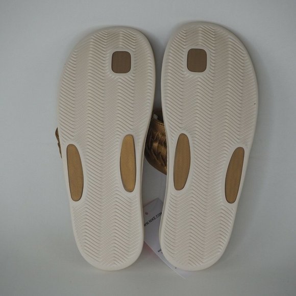 Nike Bella Kai Thong 2 Women Sandals Slide Sport Pale Ivory DS - Picture 7 of 11